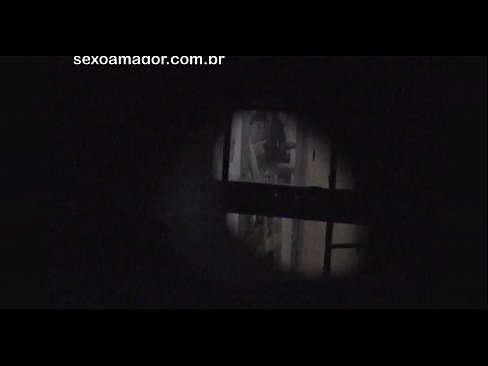 ❤️ Blondie ichi bo'sh g'ishtlar orqasida yashiringan qo'shni voyeur tomonidan yashirincha videoga tushadi ❤❌  seks da pornoda uz.vlad-massage-salon.ru ☑